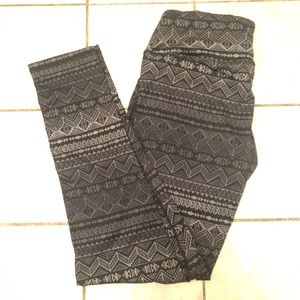 RBX crop Aztec print grey/black Med Leggings